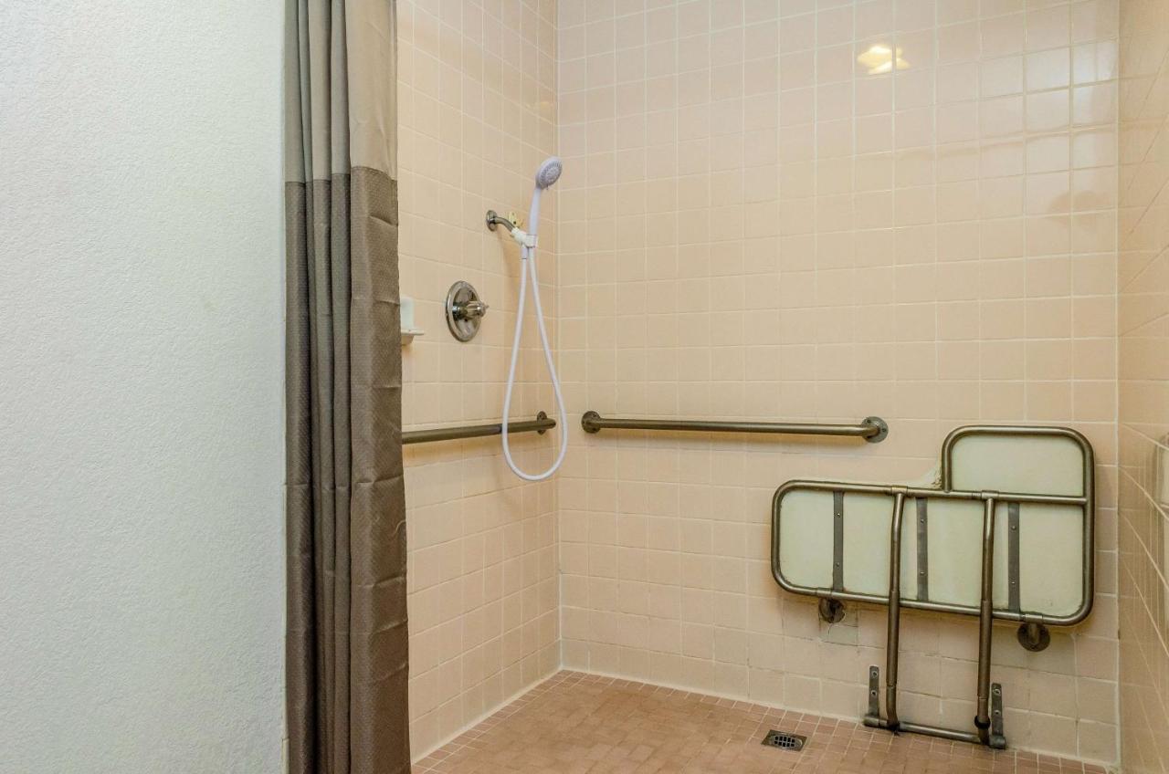 Motel 6 Oakdale, Ca Ngoại thất bức ảnh