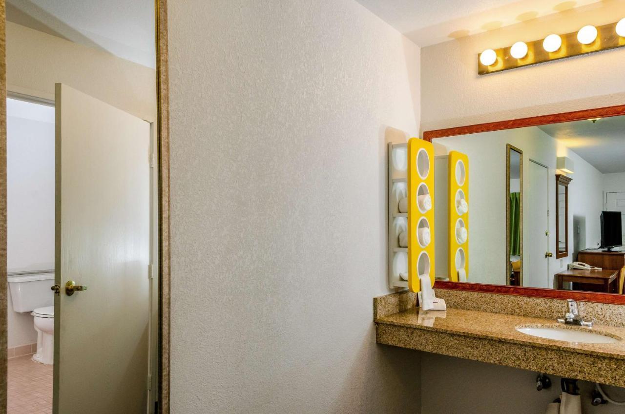 Motel 6 Oakdale, Ca Ngoại thất bức ảnh