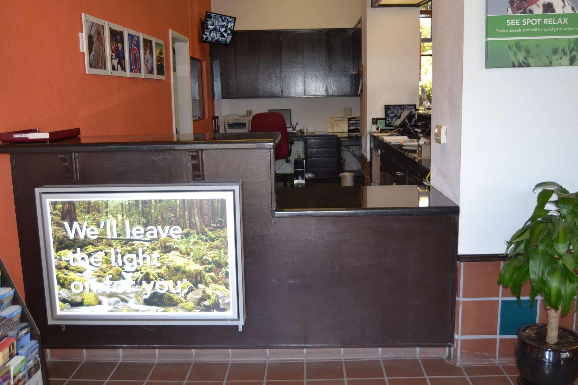 Motel 6 Oakdale, Ca Ngoại thất bức ảnh