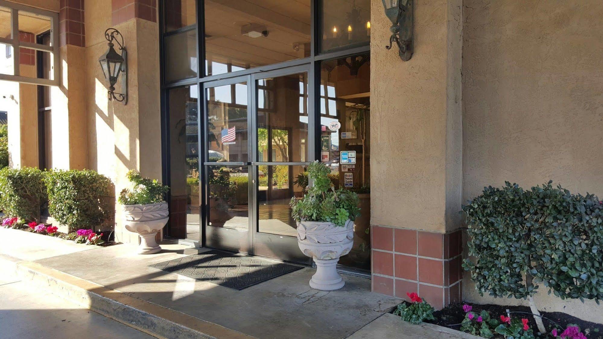 Motel 6 Oakdale, Ca Ngoại thất bức ảnh